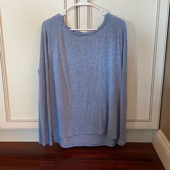 Old Navy long-sleeve - Picture 1 of 1